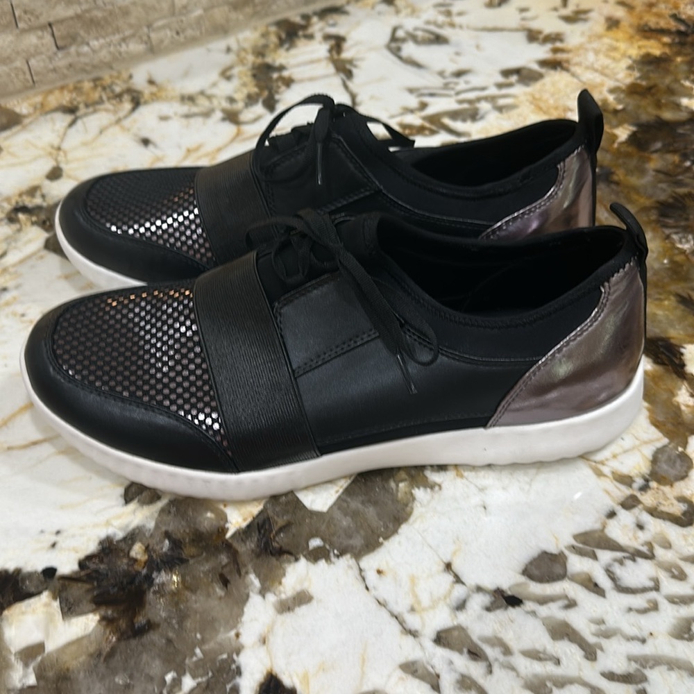Torrid Black Mesh Metallic Sneakers Sz 13W